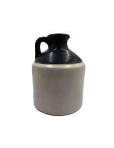 Dzbanek ceramiczny w stylu retro – kontrastowa elegancja