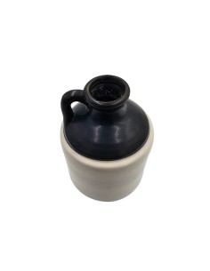Dzbanek ceramiczny w stylu retro – kontrastowa elegancja 2